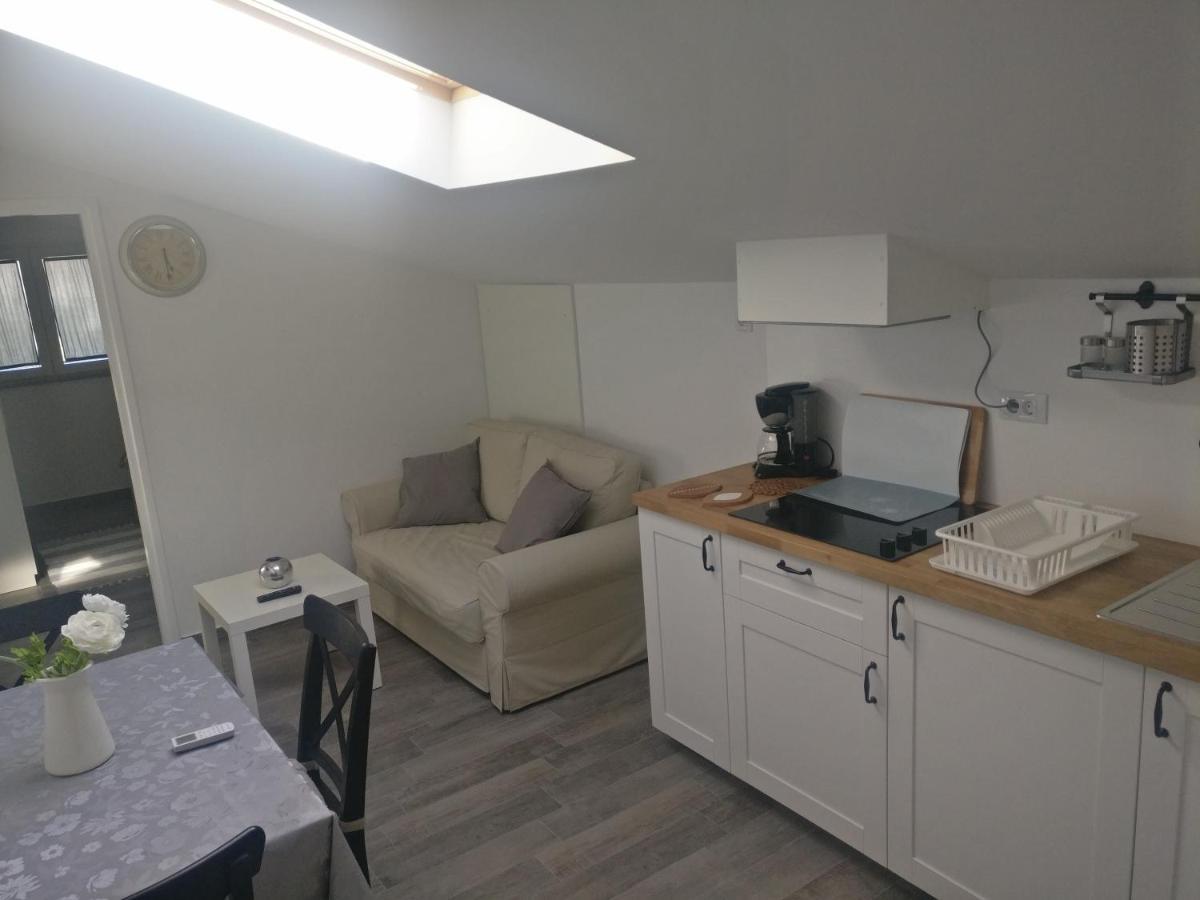Apartmani Popovic 波雷奇 外观 照片