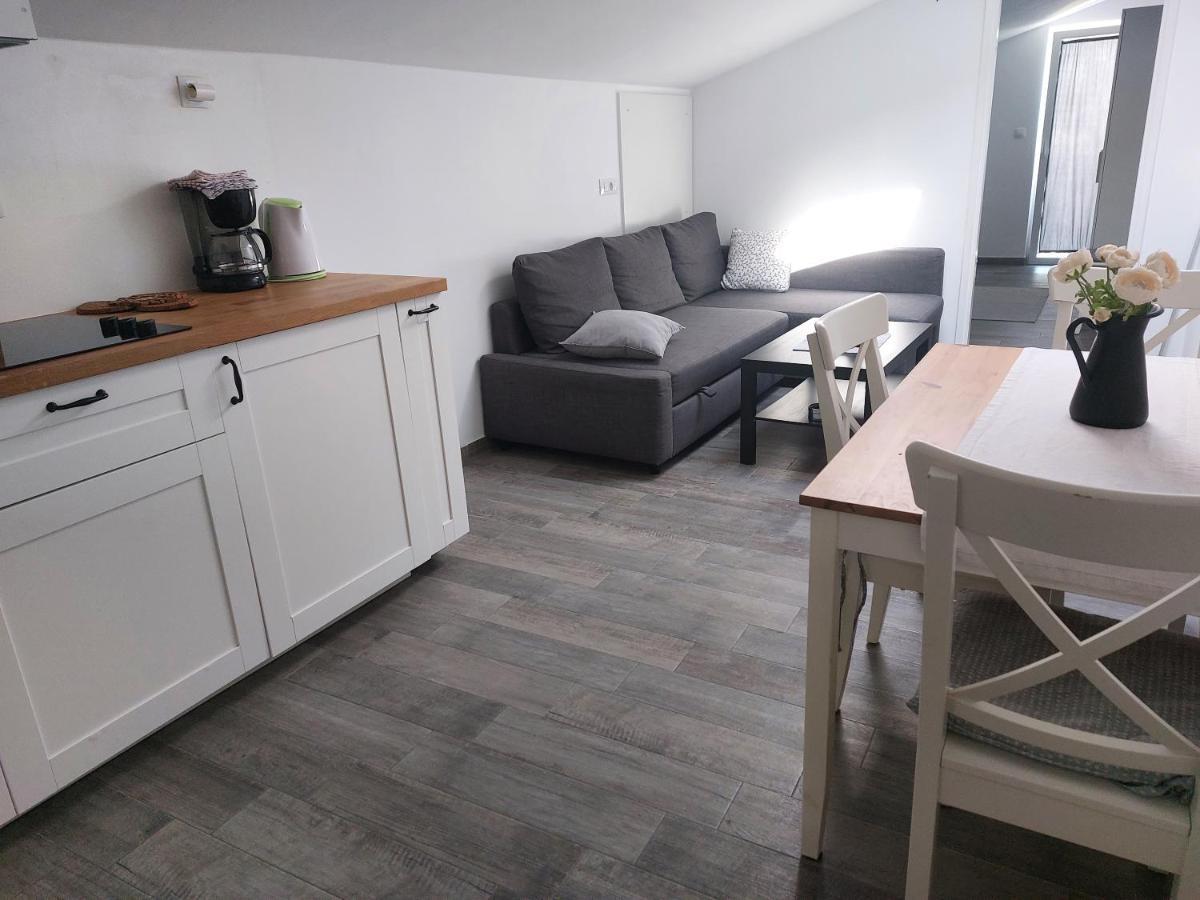 Apartmani Popovic 波雷奇 外观 照片