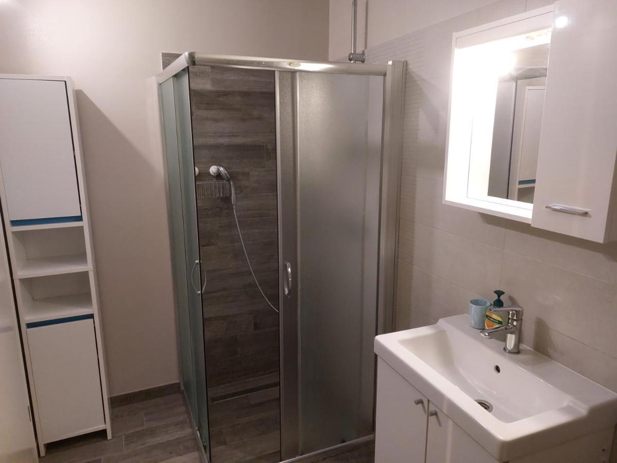 Apartmani Popovic 波雷奇 外观 照片