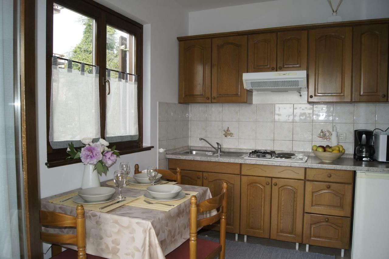 Apartmani Popovic 波雷奇 外观 照片
