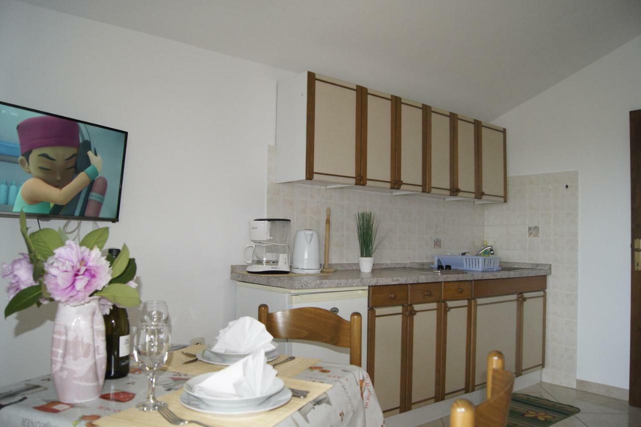 Apartmani Popovic 波雷奇 外观 照片