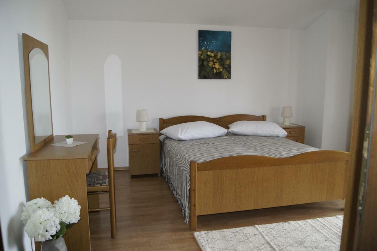 Apartmani Popovic 波雷奇 外观 照片