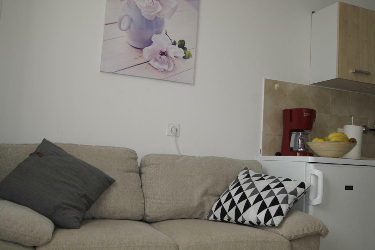 Apartmani Popovic 波雷奇 外观 照片