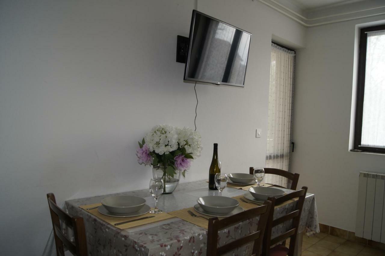 Apartmani Popovic 波雷奇 外观 照片